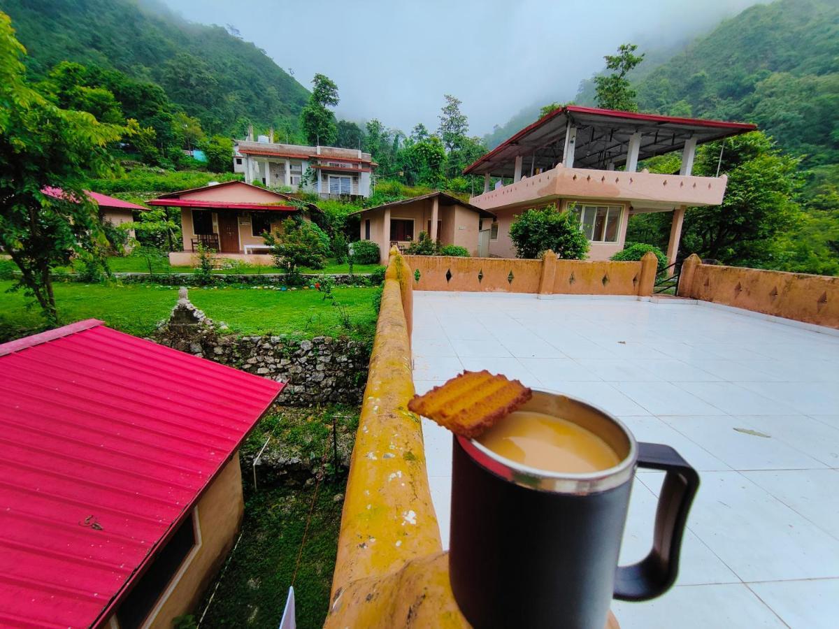 Shiv Shakti Yogpeeth Cottages Rishikesh Exterior photo