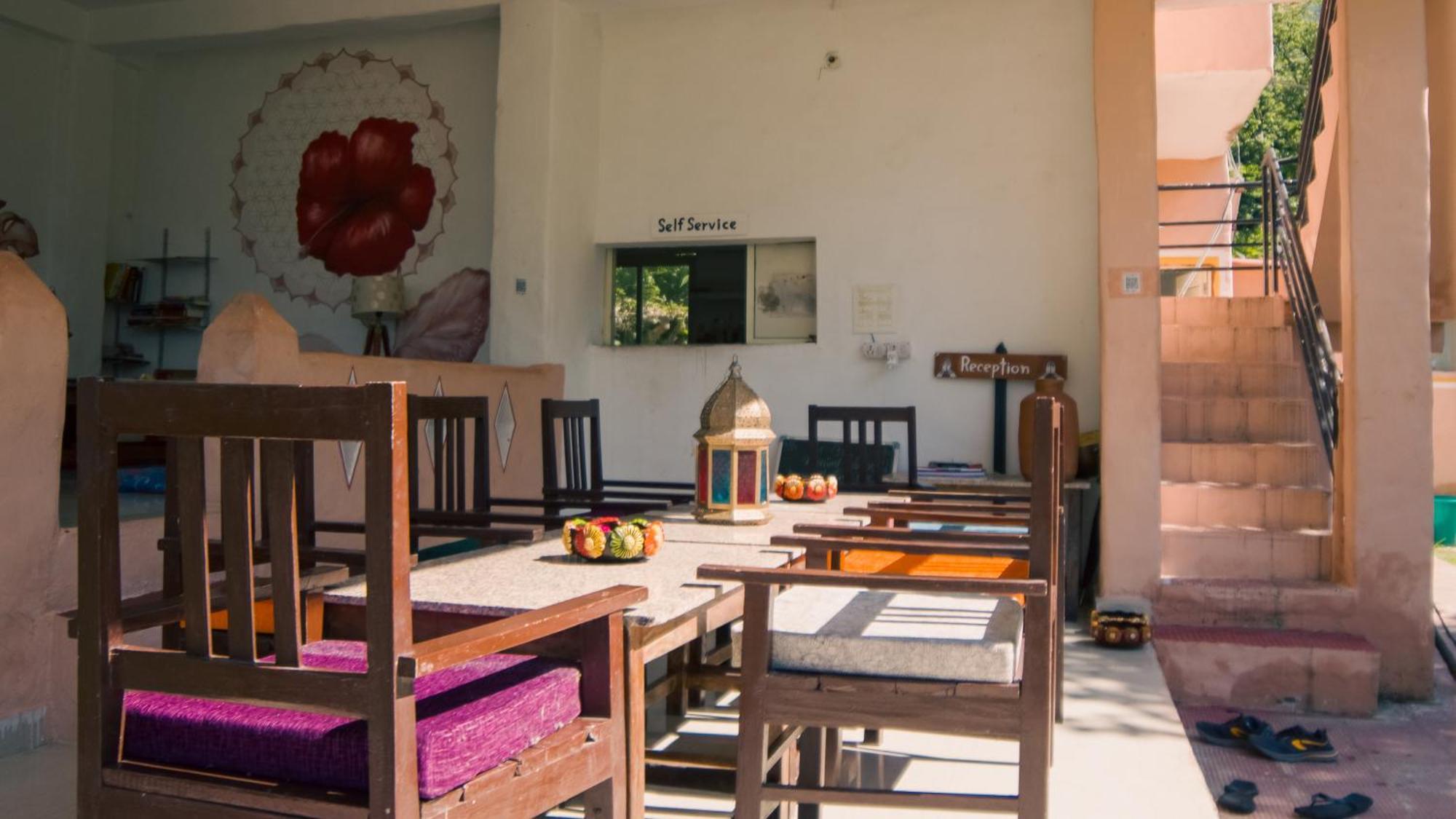 Shiv Shakti Yogpeeth Cottages Rishikesh Exterior photo